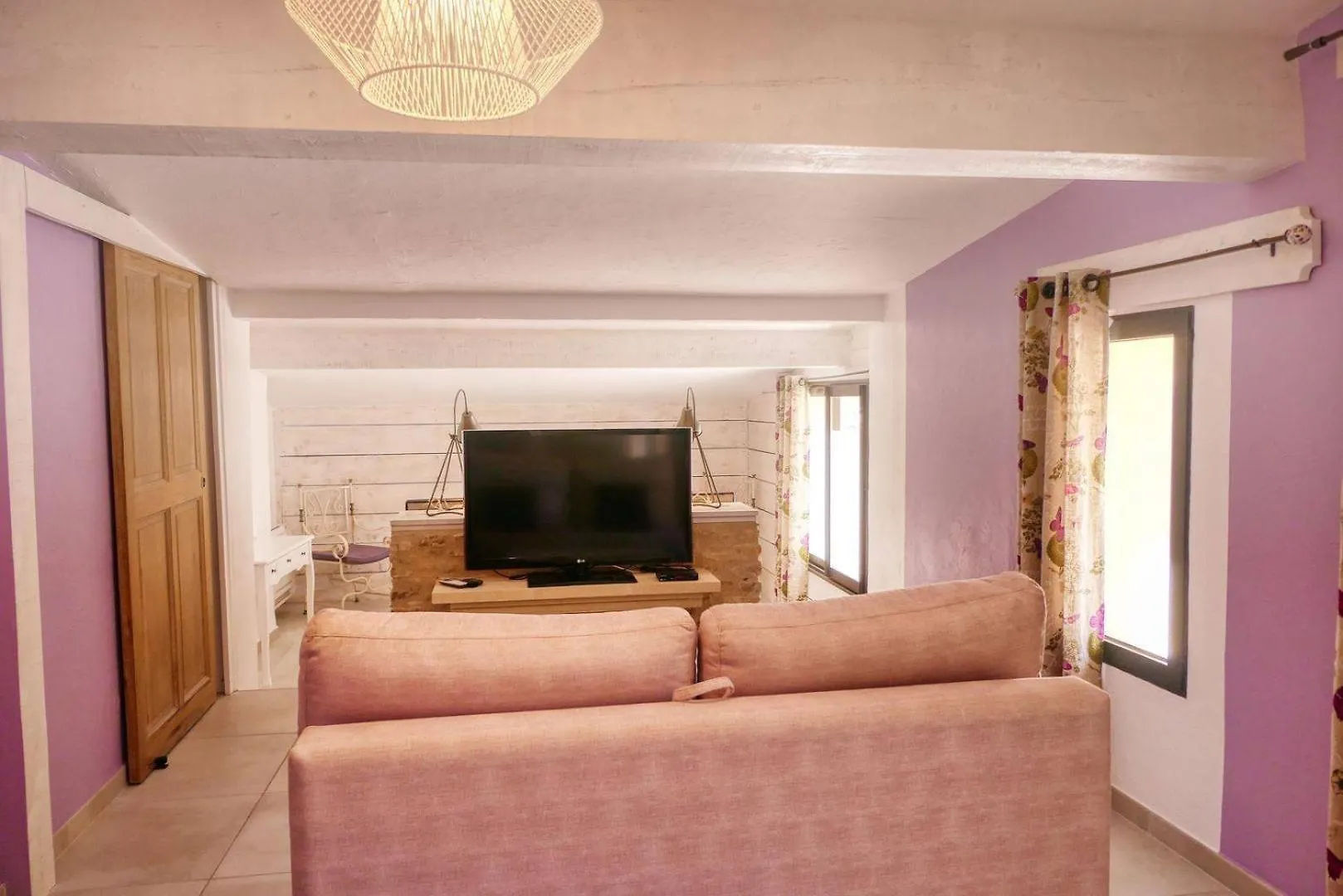 Gasthof Le Hameau Fleur De Pierres , Chambre , Gite Et Table D'Hotes Murs